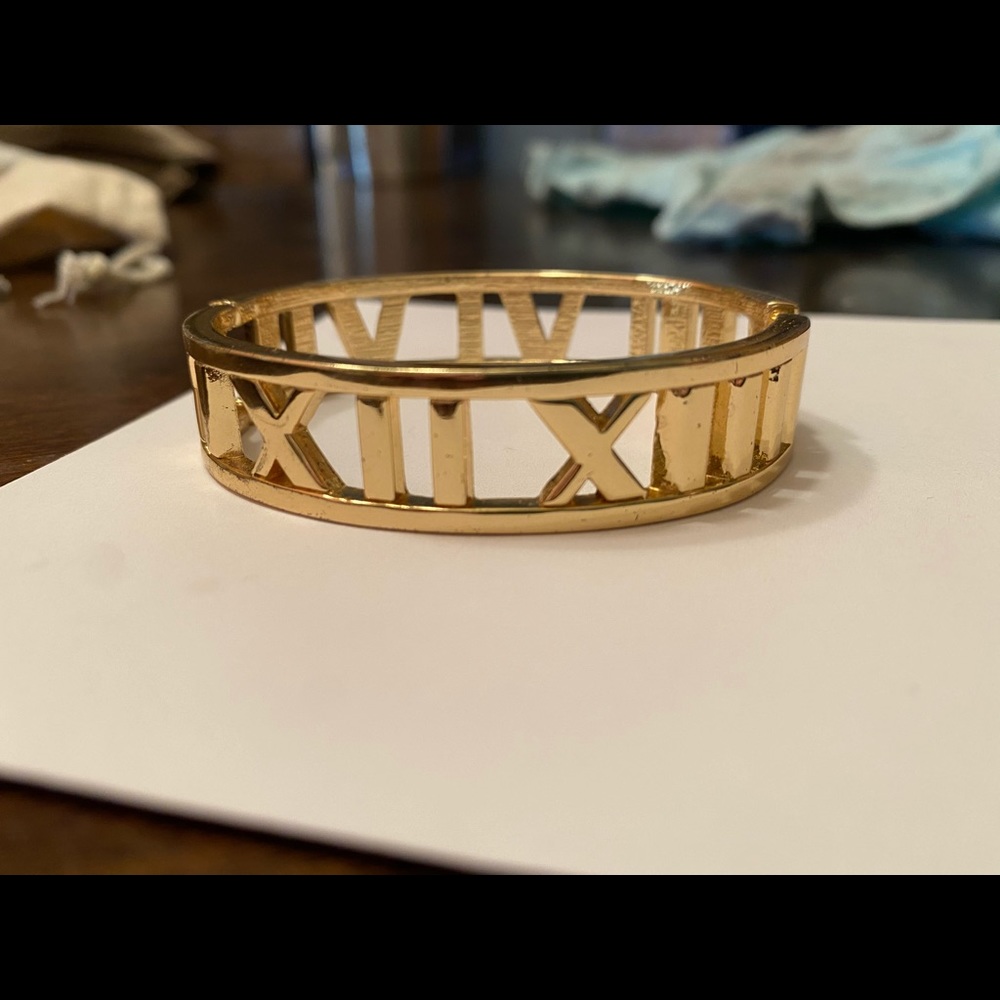 Roman Numeral Gold bracelet